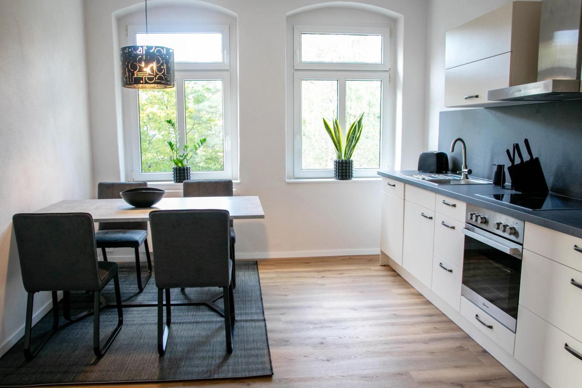 Apartment Familienfr. In Dresden-striesen