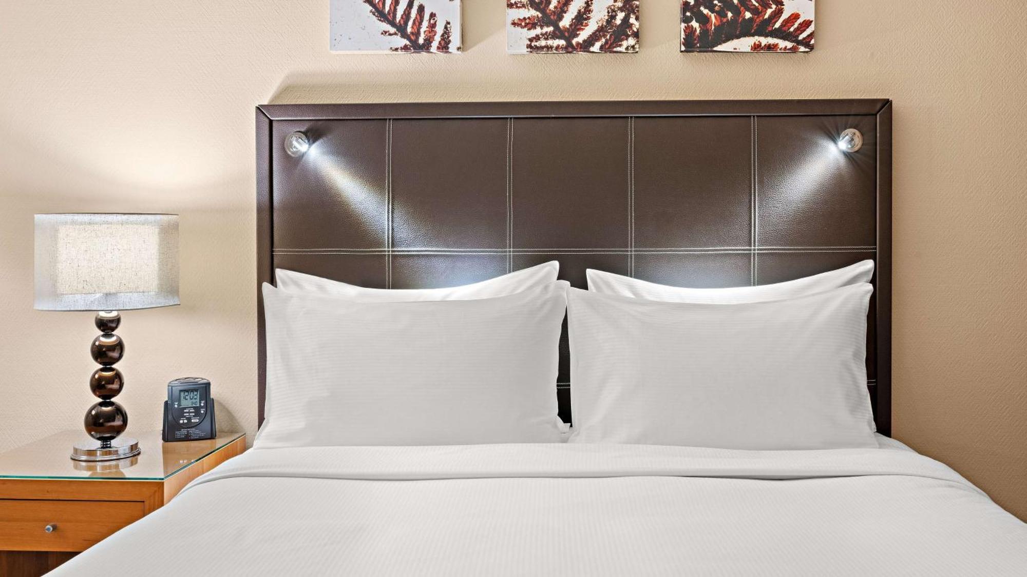 Hilton An Der Frauenkirche 4*