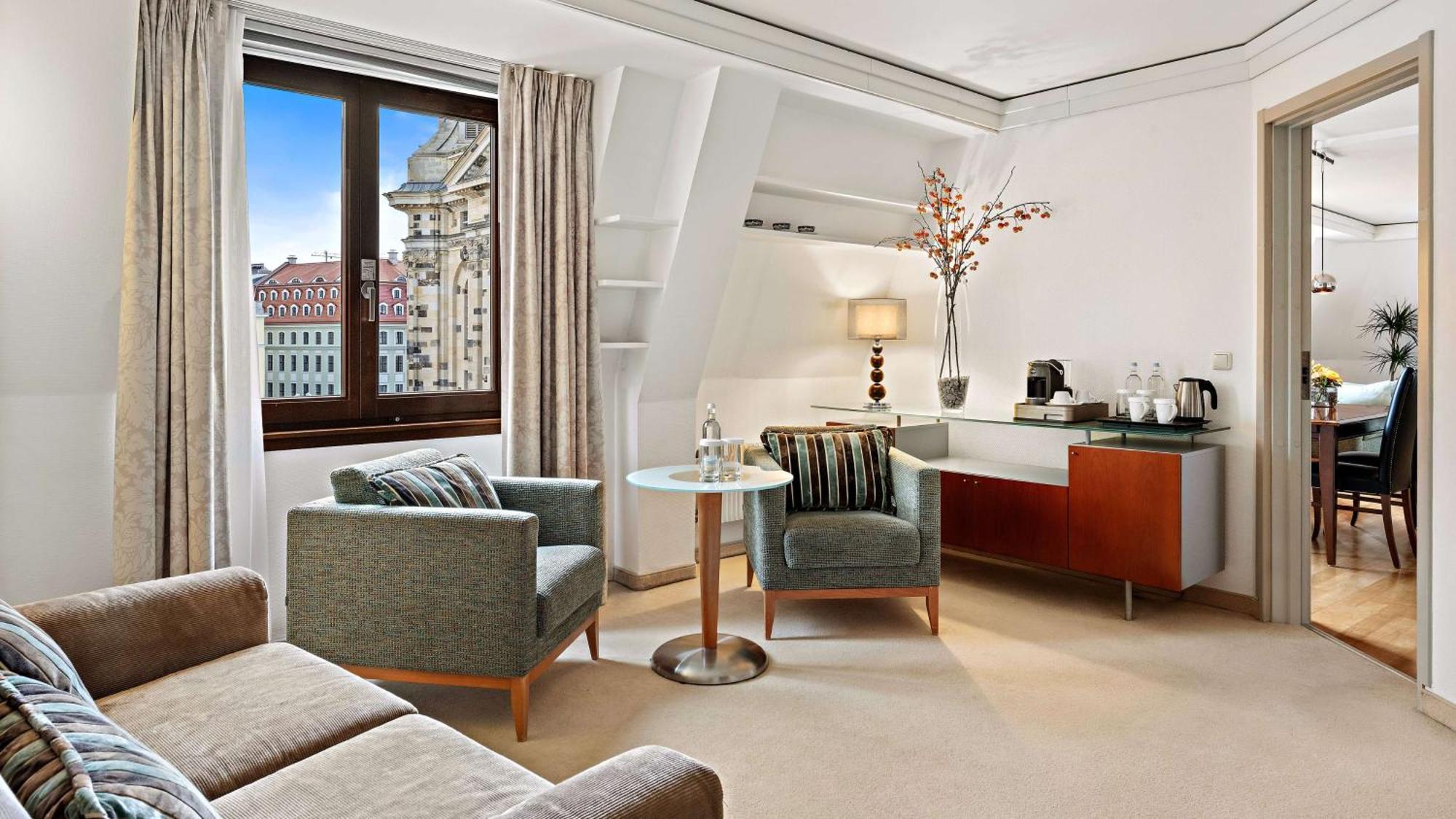 Hilton An Der Frauenkirche 4*