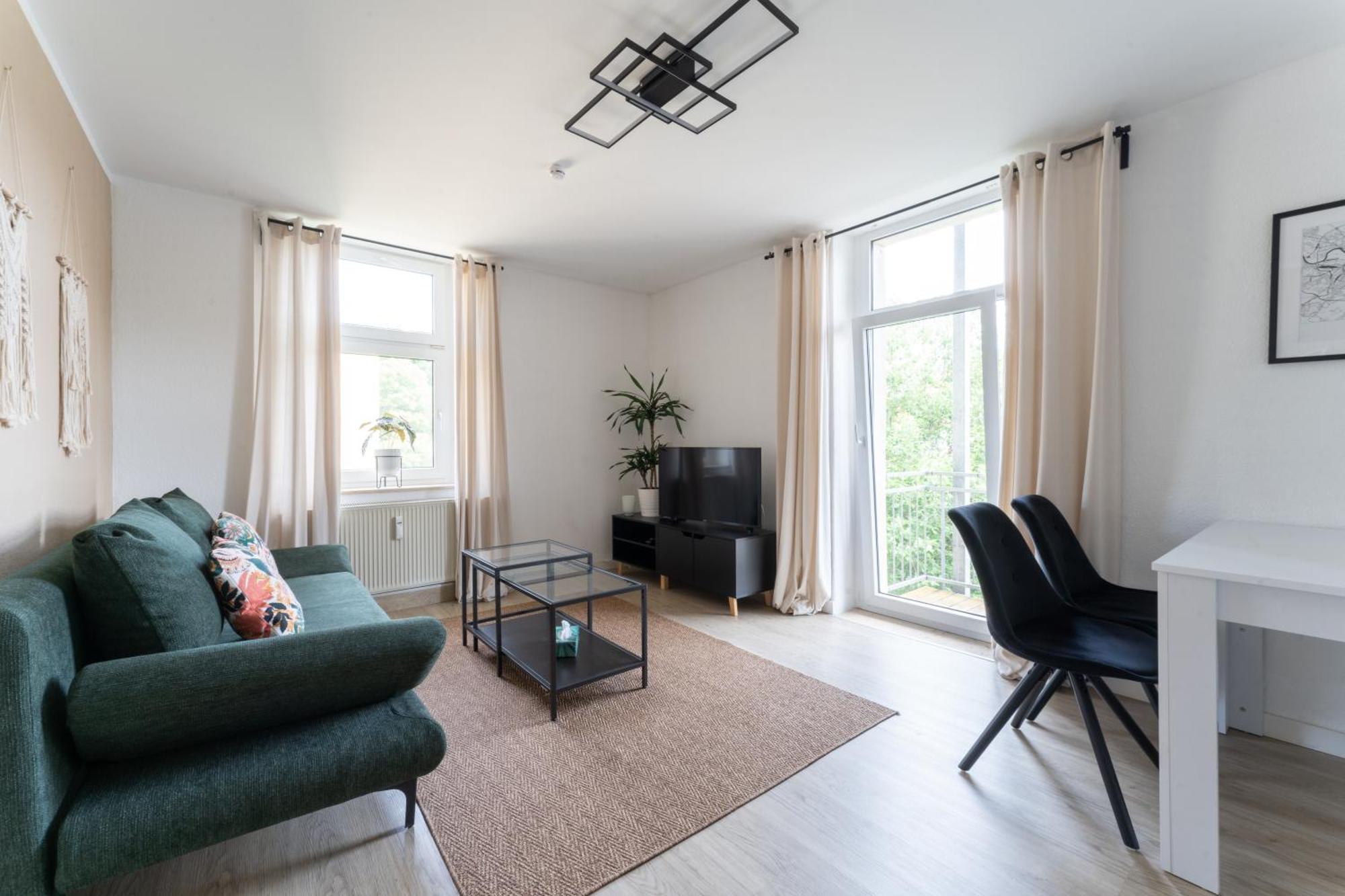 Mit Parkplatz & Balkon Nahe Elbe Apartment *