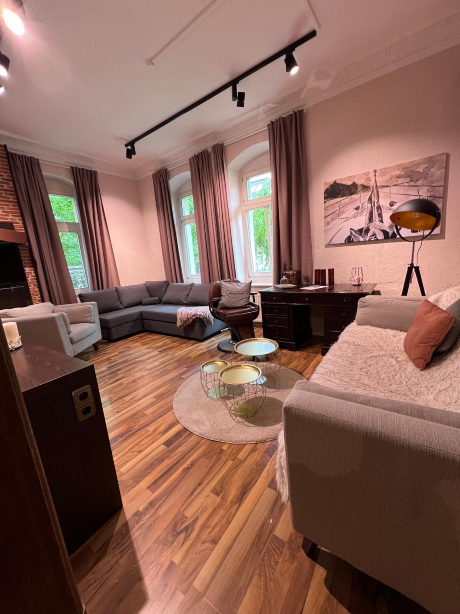 Charmante In Striesen - Frau Pie Apartment