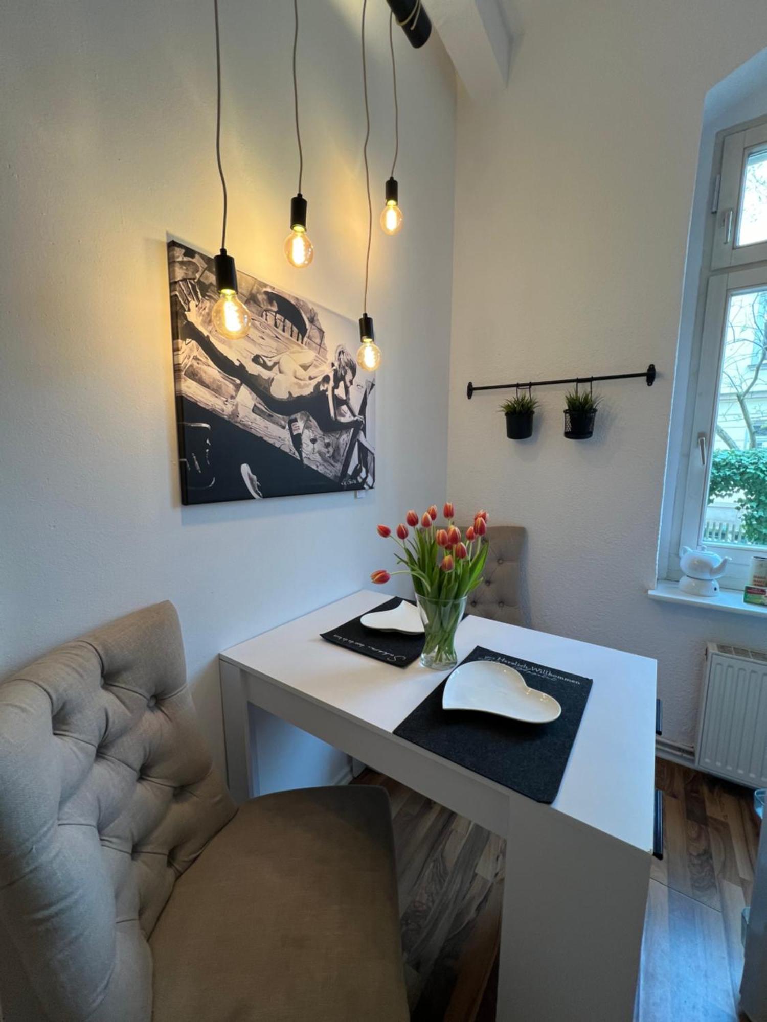 Apartment Charmante In Striesen - Frau Pie *
