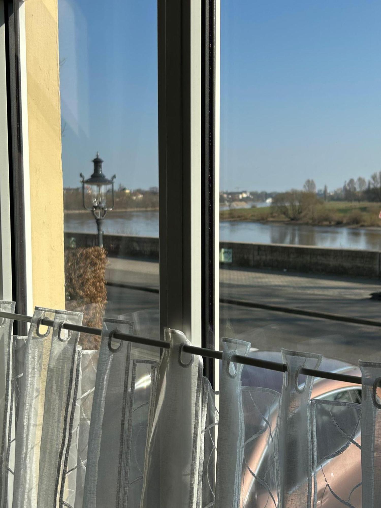 Ambiente An Der Elbe, Eg *