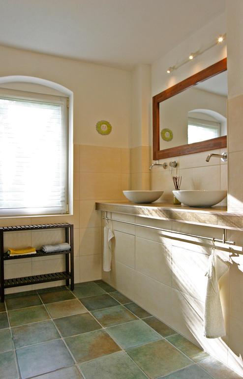 Kleines Haeuschen - Ferien In Cossebaude Vakantiehuis