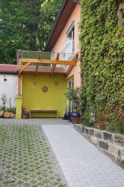 Hotel Haus Weinberg *