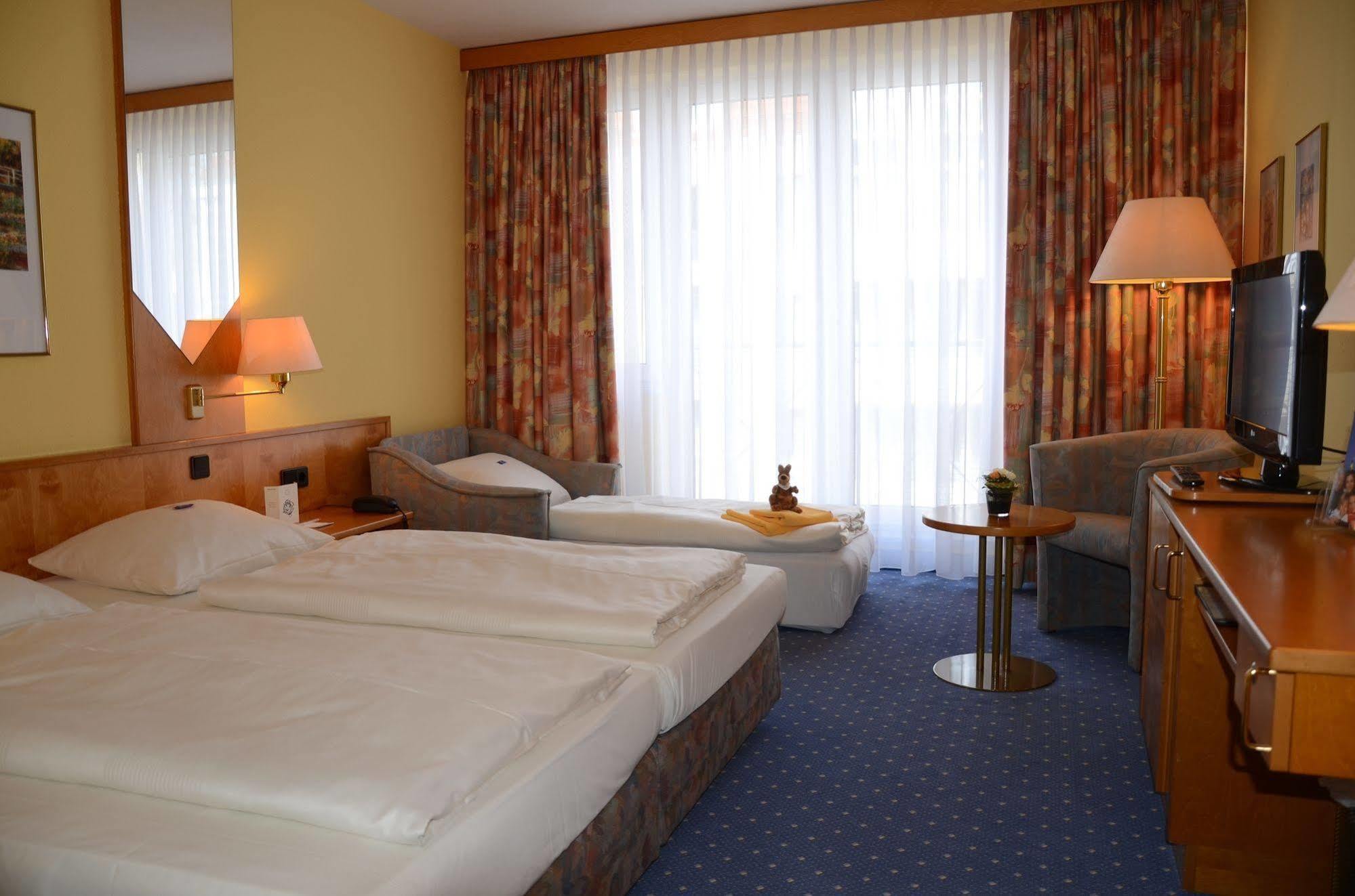Ringhotel Residenz Alt 4*