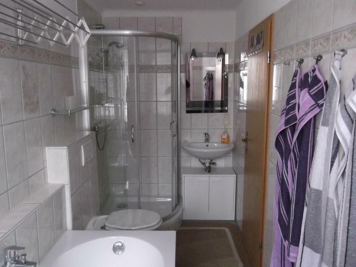 Mit 2 Schlafzimmern Apartment *