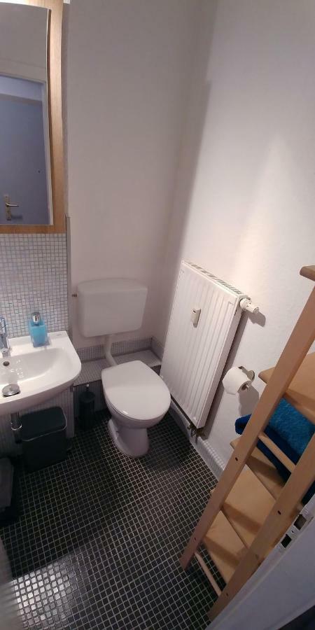 F3 - Gemütlich Mit Kunst Apartment *